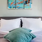 Luxury Levante בית הארחה רוביני