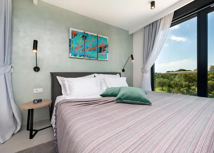 Luxury Levante Πανσιόν 4*