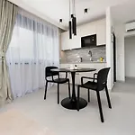 Luxury Levante Πανσιόν 4*