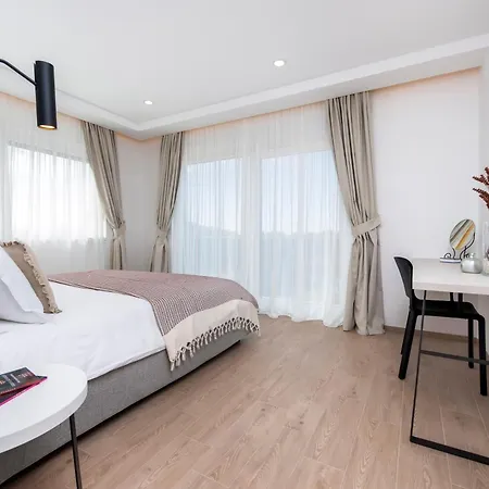 Luxury Levante Gæstehus 4*